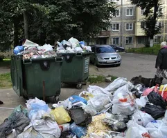 Junk Removal Service in Commodities Centre